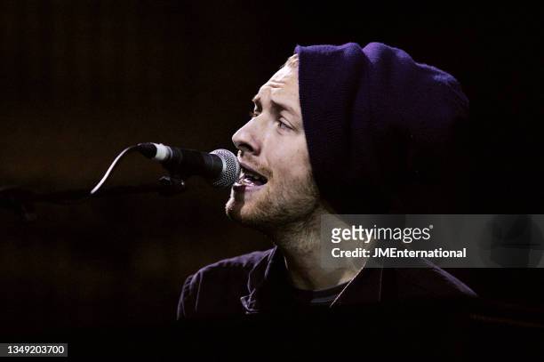 Chris Martin of Coldplay show rehearsal, The 23rd BRIT Awards 2003 with Mastercard, Earls Court Exhibition Centre, London, UK, Thursday 20 February...