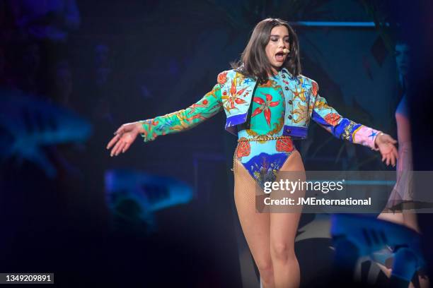 Dua Lipa performs 'New Rules' on stage at The BRIT Awards 2018 Show, The O2, London, UK, Wednesday 21 Feb 2018.