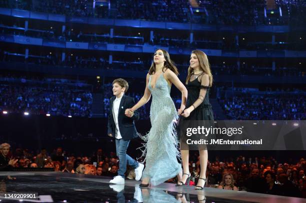 Dua Lipa with Gjin and Rina Lipa accepts the British Breakthrough Act during The BRIT Awards 2018 Show, The O2, London, UK, Wednesday 21 Feb 2018.