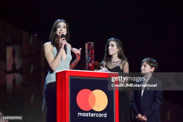 Dua Lipa with Gjin and Rina Lipa accepts the British Breakthrough Act during The BRIT Awards 2018 Show, The O2, London, UK, Wednesday 21 Feb 2018.