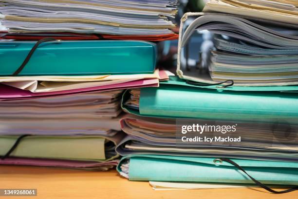 too much work without computer - burocrazia foto e immagini stock