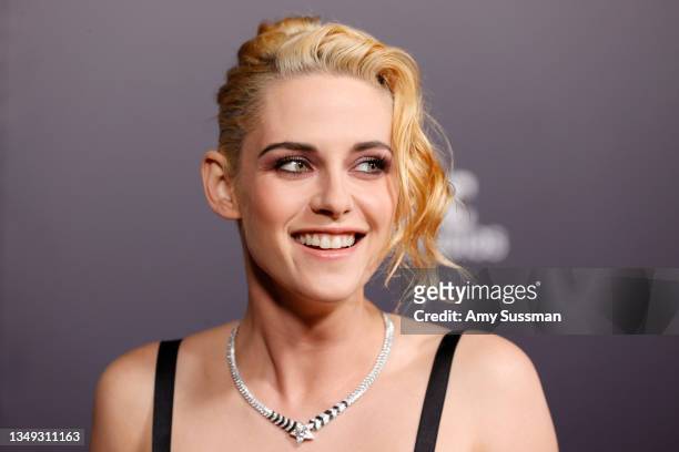 Kristen Stewart attends the Los Angeles premiere of Neon's "Spencer" at DGA Theater Complex on October 26, 2021 in Los Angeles, California.