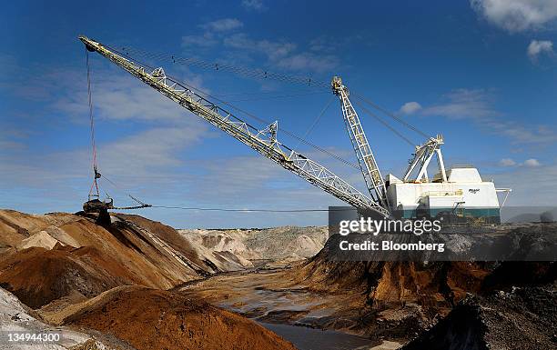 Mosaic Co. Dragline carves out phosphate matrix in Tampa, Florida, U.S., on Friday, Dec. 2, 2011. Mosaic Co. Is the world's largest producer of...