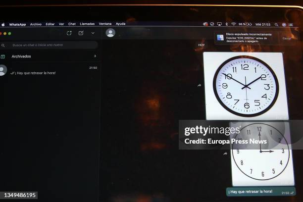 A Computer Clock Computer Clock Photos and Premium High Res Pictures - Getty Images