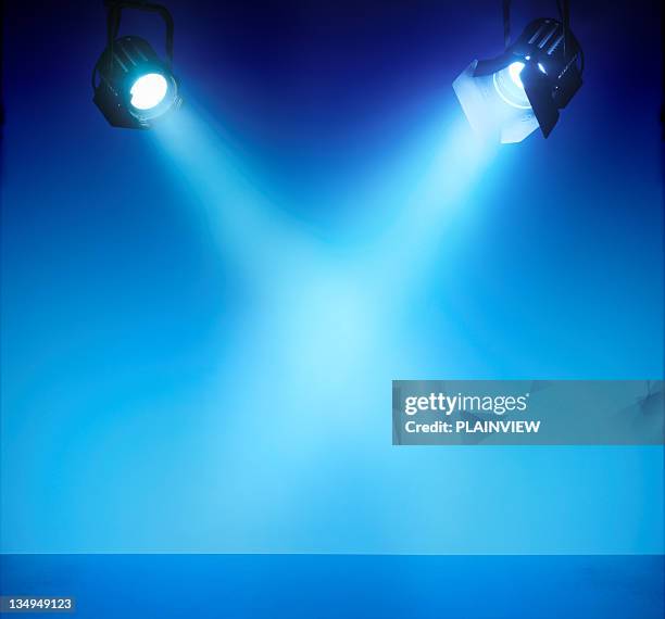 spotlights xxl - in the spotlight stock pictures, royalty-free photos & images