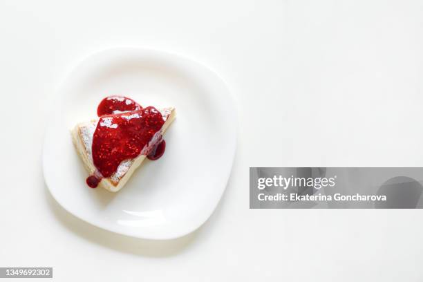 a piece of cheesecake dessert. - cheesecake imagens e fotografias de stock