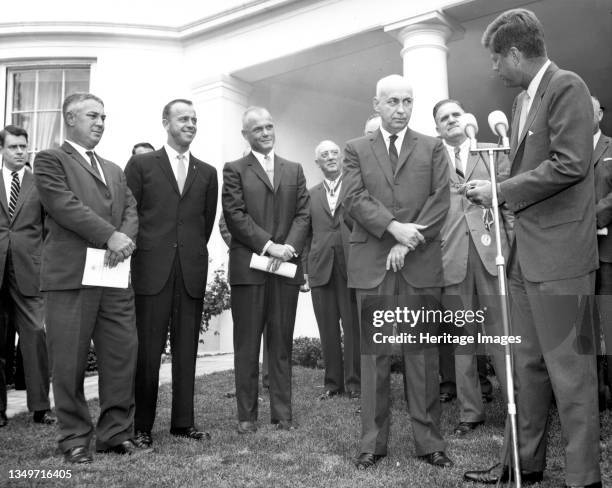 Kennedy Presents Award to Gilruth, 1962. US President John F. Kennedy presents Dr. Robert R. Gilruth, Director of the Manned Spacecraft Center,...