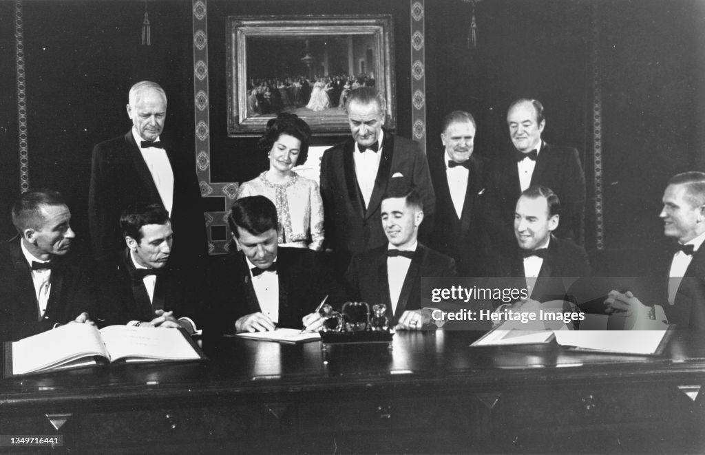 Apollo 7 And 8 Crew In The White House