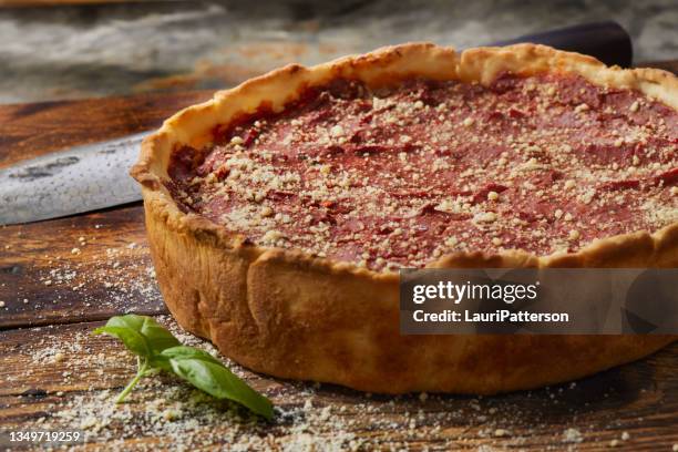 classic deep dish chicago style pizza pie - deep dish pizza stock pictures, royalty-free photos & images