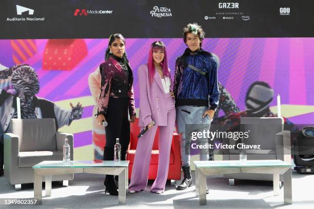 Karen Polinesia, Lesslie Polinesia and Rafa Polinesio attend a press conference to announce their world tour evolución "Los Polinesios Jump Show" at...