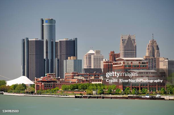 detroit skyline - detroit stock pictures, royalty-free photos & images