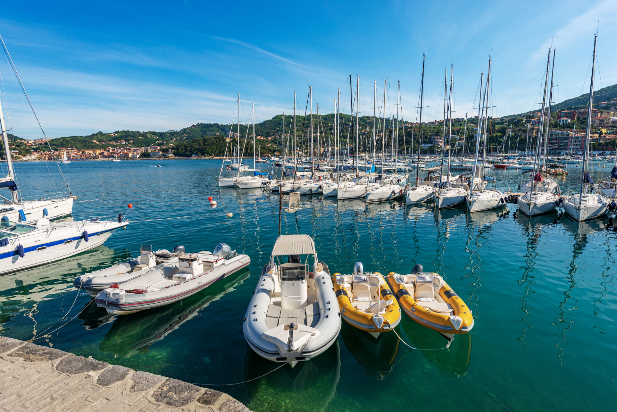 boat rental lerici