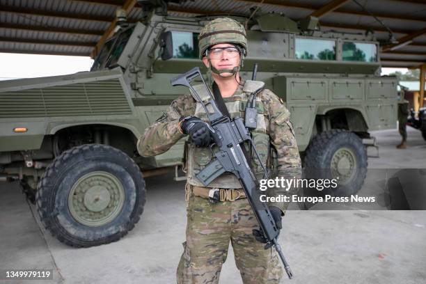One of the troops that will participate in the deployment of the Infantry Regiment 'Principe' nº3 in Iraq and Mali, during the presentation of this...