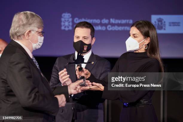 Queen Letizia presents one of the awards to Fernan-Gomez's son, Fernando Fernan-Gomez, in the presence of the Mayor of Tudela, Alejandro Toquero, at...