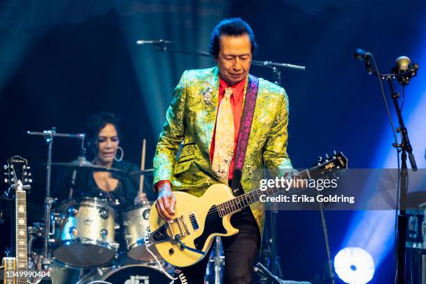 Sheila E and Alejandro Escovedo perform during the Austin City Limits Hall of Fame Induction Ceremony and Celebration at ACL Live on October 28, 2021...