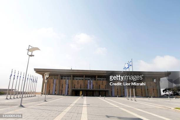 knesset building , israeli parliament - parlamento de israel fotografías e imágenes de stock