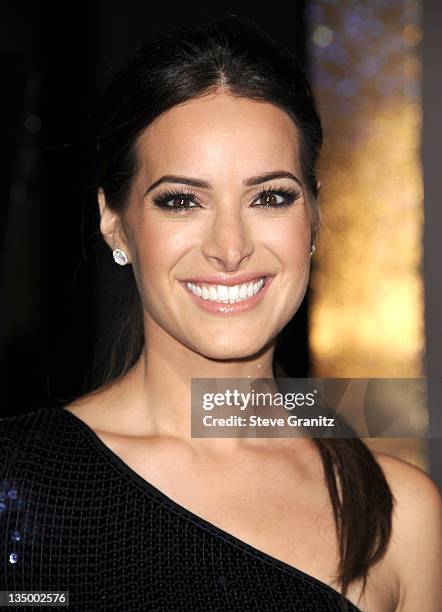 Actress Jackie Seiden arrives at the Los Angeles premiere of "New Year's Eve" at Grauman's Chinese Theatre on December 5, 2011 in Hollywood,...