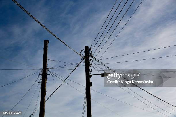 power lines - apagão imagens e fotografias de stock