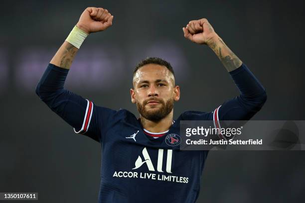 Neymar of Paris Saint-Germain celebrates after winning the Ligue 1 Uber Eats match between Paris Saint Germain and Lille OSC at Parc des Princes on...