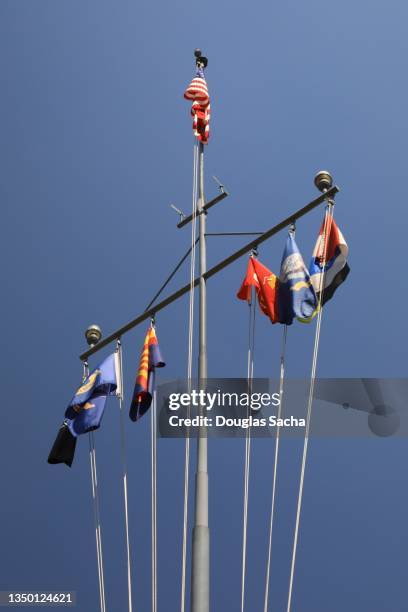 battleship mast recovered from the 1941 attack on pearl harbor - 1941 stock pictures, royalty-free photos & images