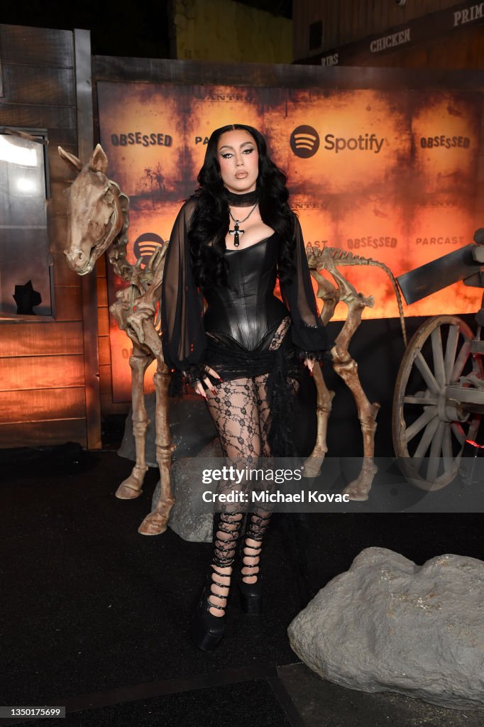 Spotify Presents: Ghost Town Halloween Party with Parcast's "Obsessed" Hosts Benito Skinner and Mary Beth Barone