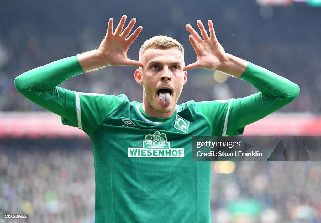 Marvin Ducksch of Bremen celebrates scoring his goal during the