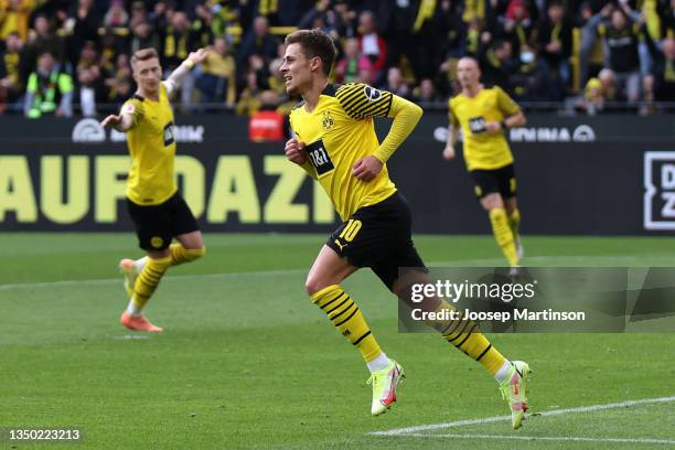 Thorgan Hazard of Borussia Dortmund celebrates scoring his sides first goal during the Bundesliga match between Borussia Dortmund and 1. FC Köln at...