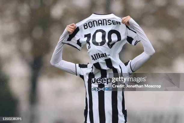 Barbara Bonansea of Juventus celebrates with a jersey covering her face to mark her 100th appearance following the final whistle in the Women's Serie...