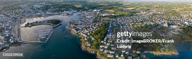aerial view, drone shot, harbour, marina and ville close, historic old town, evening light, concarneau, departement finistere, bretagne, france - concarneau stock pictures, royalty-free photos & images