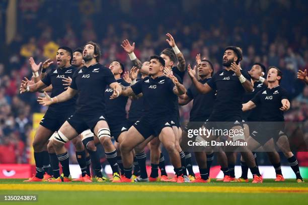 New Zealand perform the hakka during the Autumn International match between Wales and New Zealand at Principality Stadium on October 30, 2021 in...