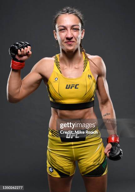 Amanda Rabas Amanda Teixeira Photos and Premium High Res Pictures - Getty Images