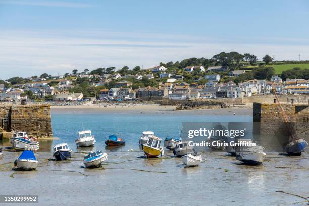 st michael's mount, marazion, cornwall, england, united kingdom - hamlet stock pictures, royalty-free photos & images