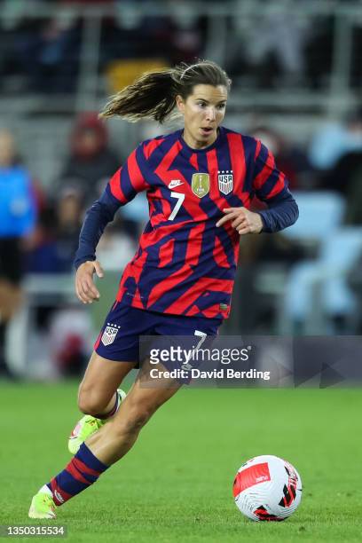 Tobin Heath of United States dribbles the ball against Korea Republic in the second half of the game at Allianz Field on October 26, 2021 in St Paul,...