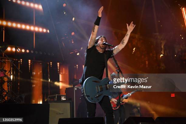 Dave Grohl of Foo Fighters performs onstage during the 36th Annual Rock & Roll Hall Of Fame Induction Ceremony at Rocket Mortgage Fieldhouse on...