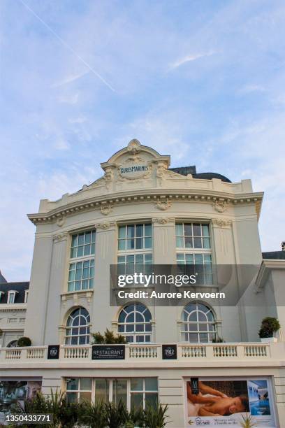 hotel cures marines by accor, in trouville, near deauville, normandy, france - trouville sur mer 個照片及圖片檔