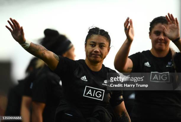 Renee Wickliffe of New Zealand waves towards the fans after the Autumn International match between England Red Roses and New Zealand at Sandy Park on...
