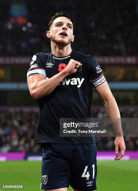 Declan Rice of West Ham United celebrates after scoring their side's second goal during the Premier League match between Aston Villa and West Ham...