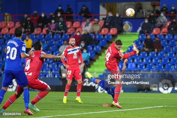 Enes Uenal of Getafe scores their side's first goal during the La Liga Santander match between Getafe CF and RCD Espanyol at Coliseum Alfonso Perez...