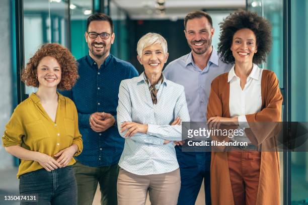 business team portrait - organized group photo stock pictures, royalty-free photos & images