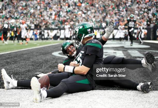 Mike White of the New York Jets celebrates after catching the ball for a two point conversion during the fourth quarter against the Cincinnati...