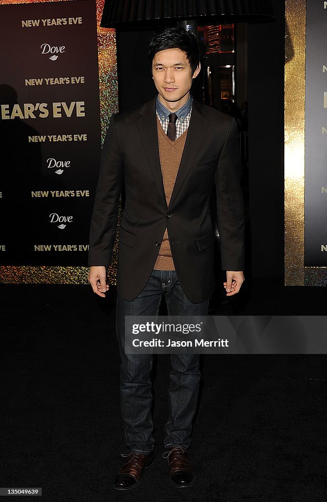 Premiere Of Warner Bros. Pictures' "New Year's Eve" - Arrivals