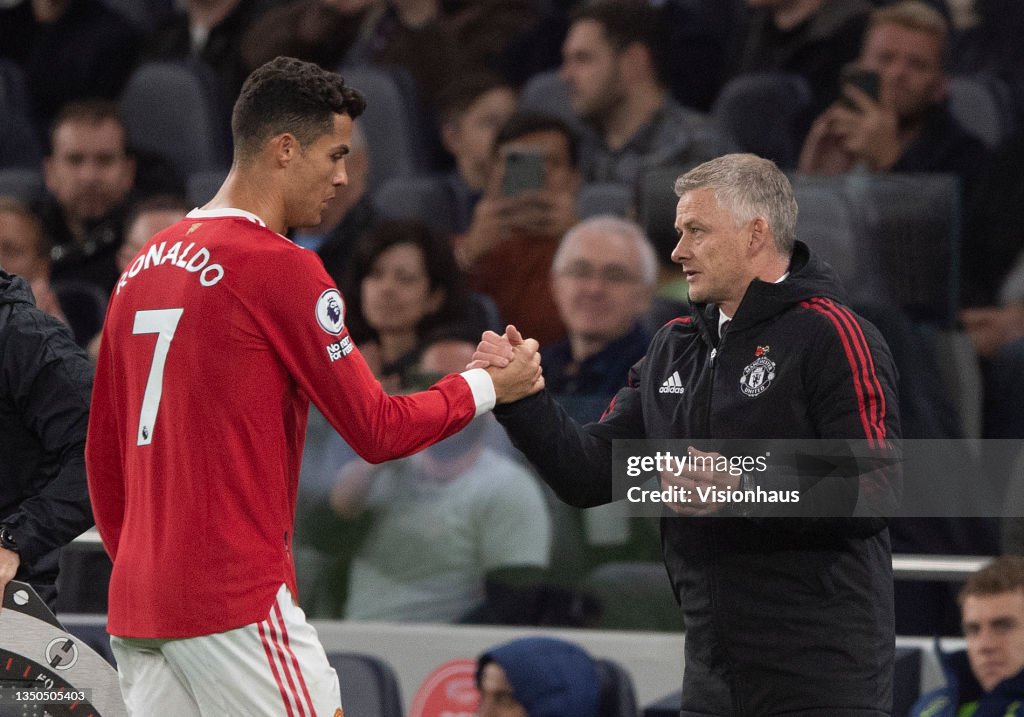 Tottenham Hotspur v Manchester United - Premier League