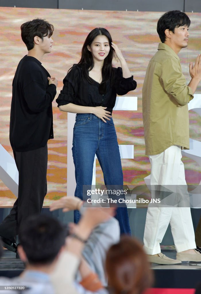 Actor Lee Hak-Joo, actress Han So-Hee, actor Park Hee-Soon attend the...  News Photo - Getty Images
