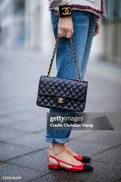 53,313 Chanel Bag Street Style Photos and Premium High Res Pictures - Getty Images 53,313 Chanel Bag Street Style Photos and Premium High Res Pictures - Getty Images