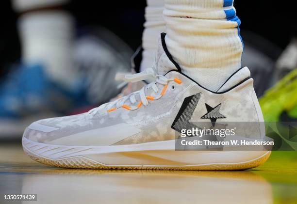 578 Converse Basketball Shoes Photos and Premium High Res Pictures - Getty  Images