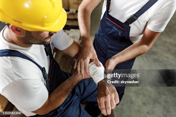 Printmaking Injury Factory Worker Injury Photos and Premium High Res Pictures - Getty Images