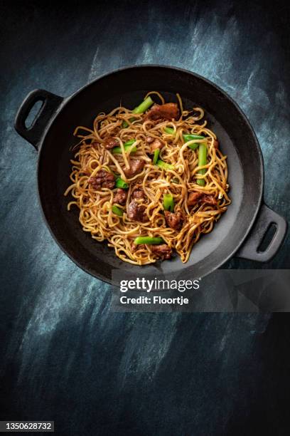 asian food: chicken teriyaki and noodles still life - wok stockfoto's en -beelden