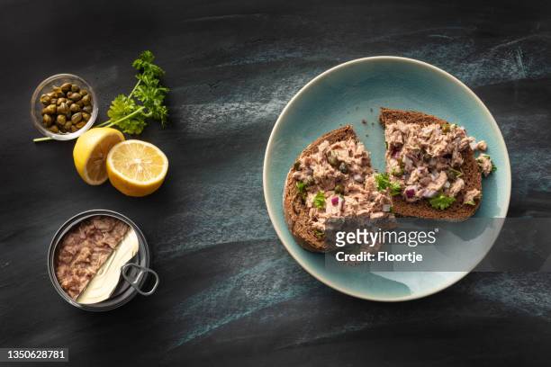 seafood: tuna salad still life - tuna stockfoto's en -beelden