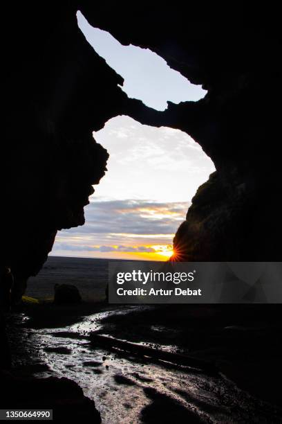 the yoda cave in iceland. - star sky stock-fotos und bilder