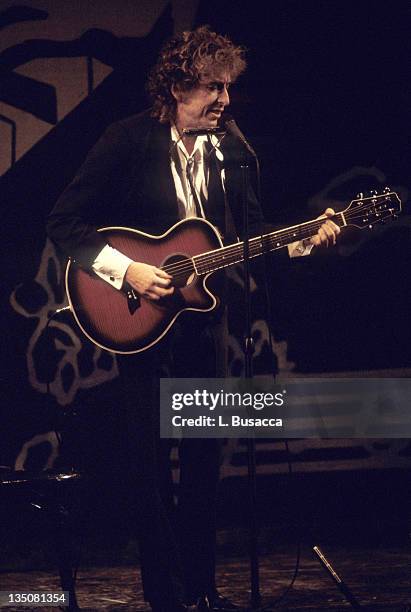 Bob Dylan during Bob Dylan in Concert - File Photos March 1987, United States.